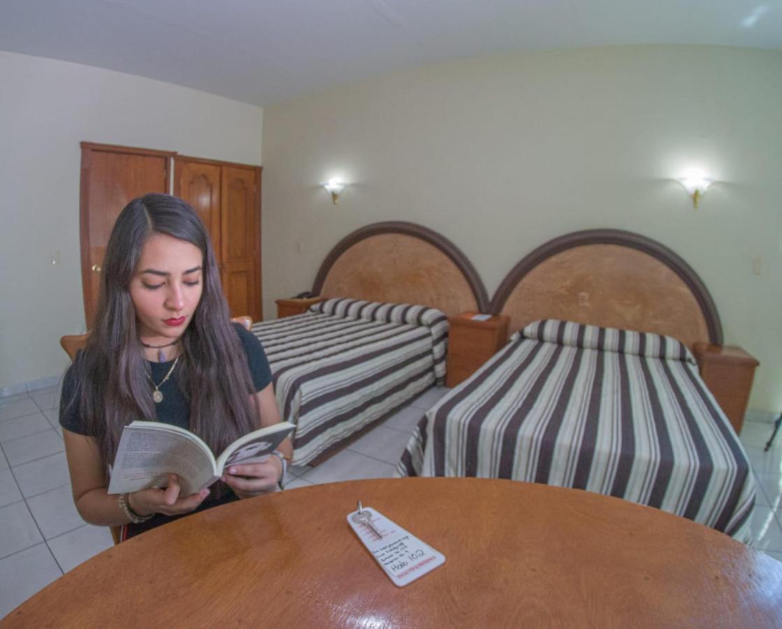 Hotel Plaza Sahuayo Zewnętrze zdjęcie