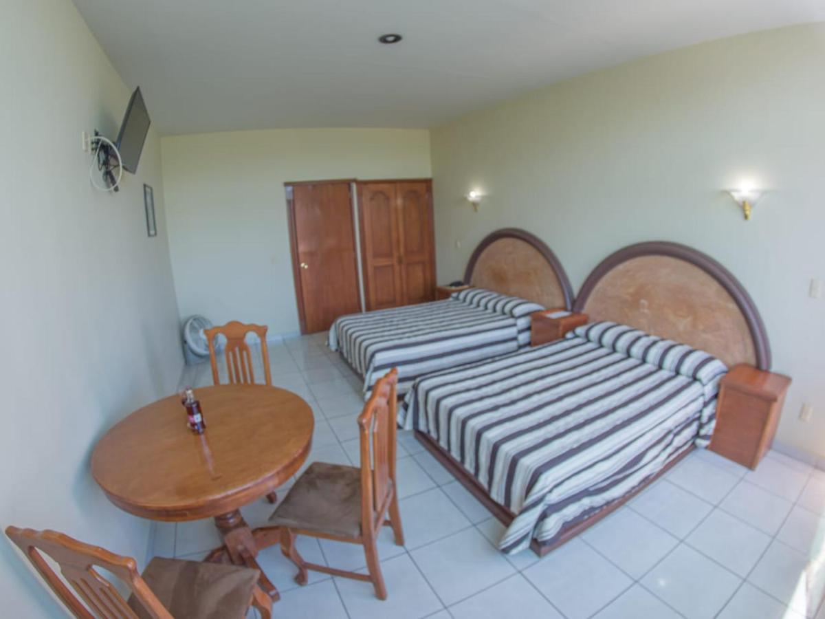 Hotel Plaza Sahuayo Zewnętrze zdjęcie