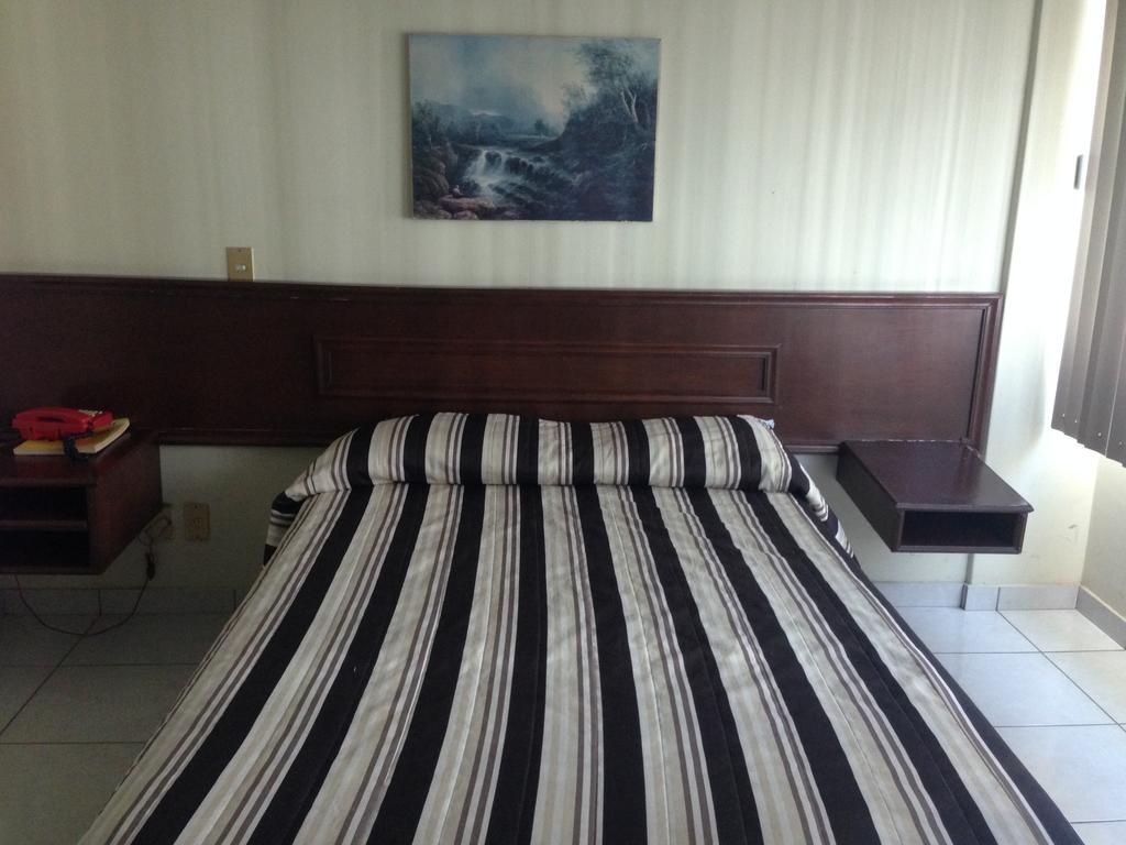Hotel Plaza Sahuayo Zewnętrze zdjęcie